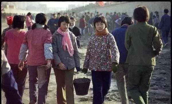 80���������µľ�����Ƭ